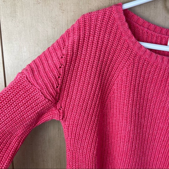 Vineyard Vines Coral Sweater Size Medium - Picture 2 of 8